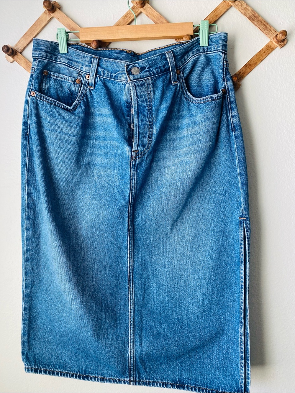 Levi's Classic Blue Denim Straight Skirt